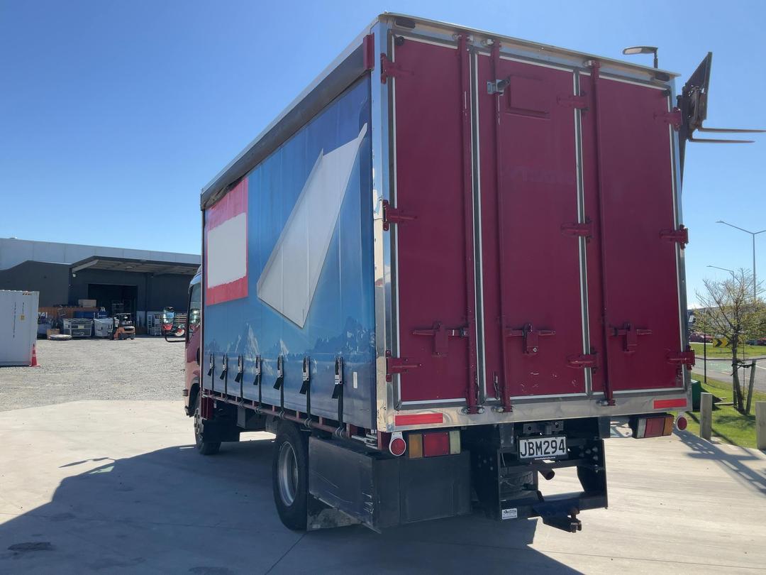 Photo '6' of Isuzu ELF NPR75N Curtain/Solid