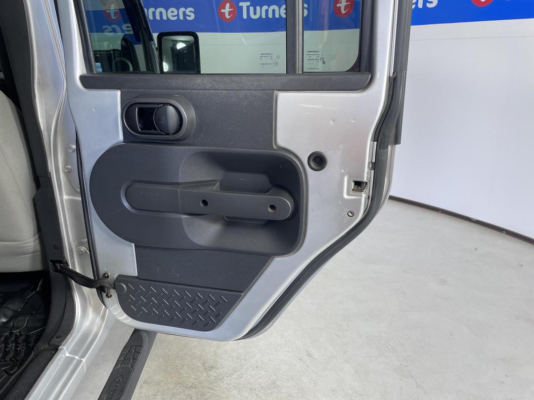 Photo '19' of Jeep Wrangler