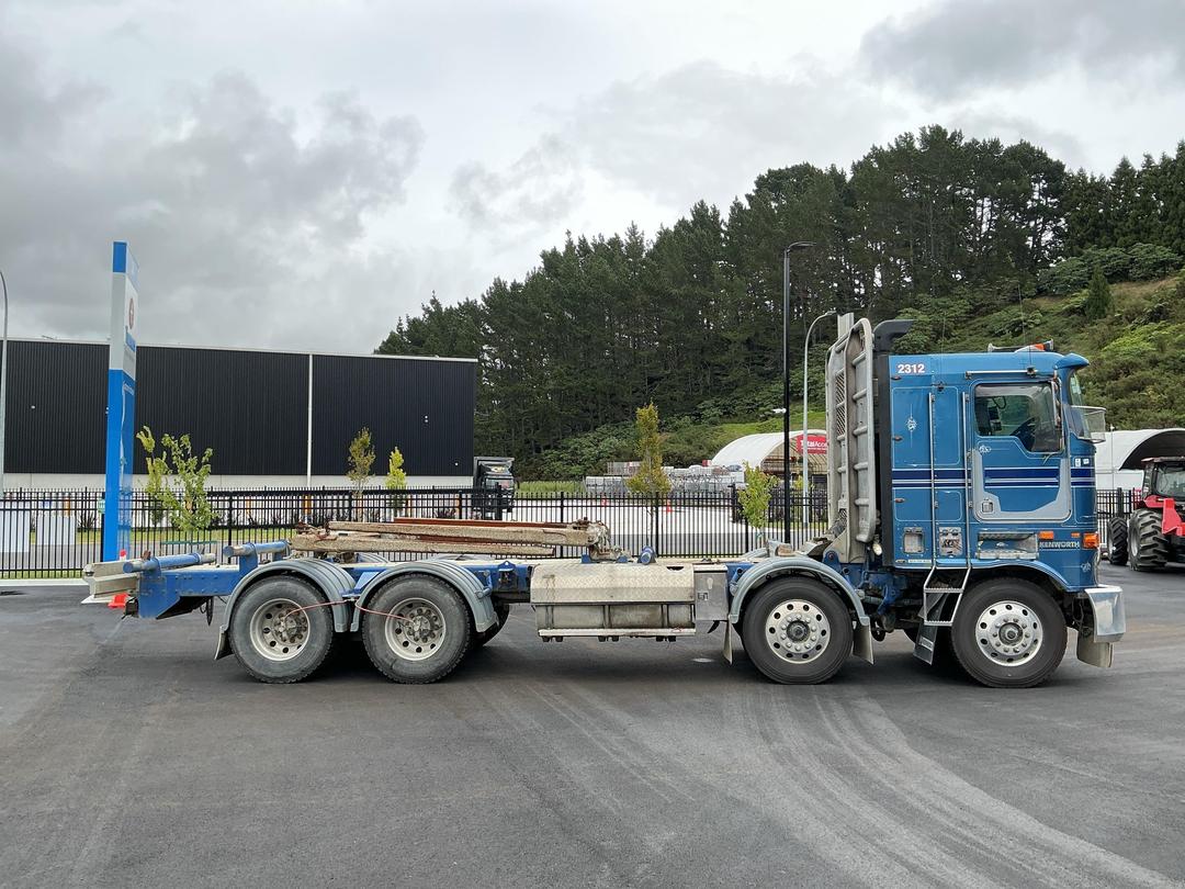 Photo '3' of Kenworth K108 Logger