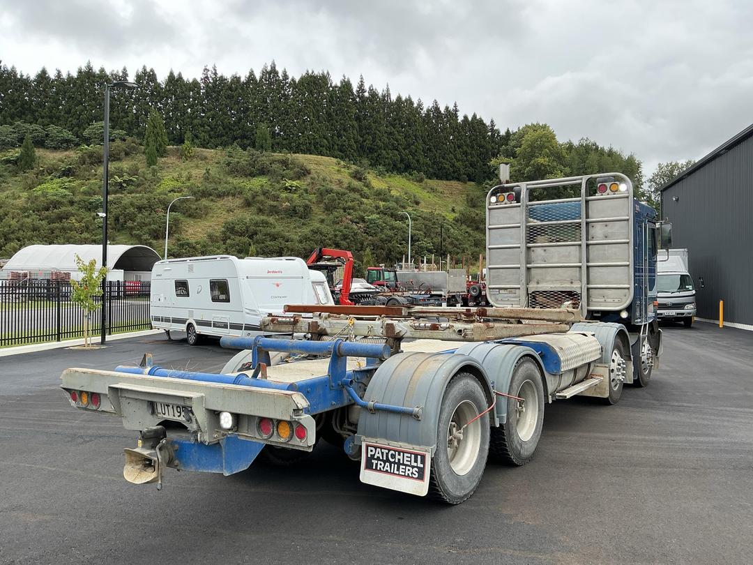 Photo '4' of Kenworth K108 Logger