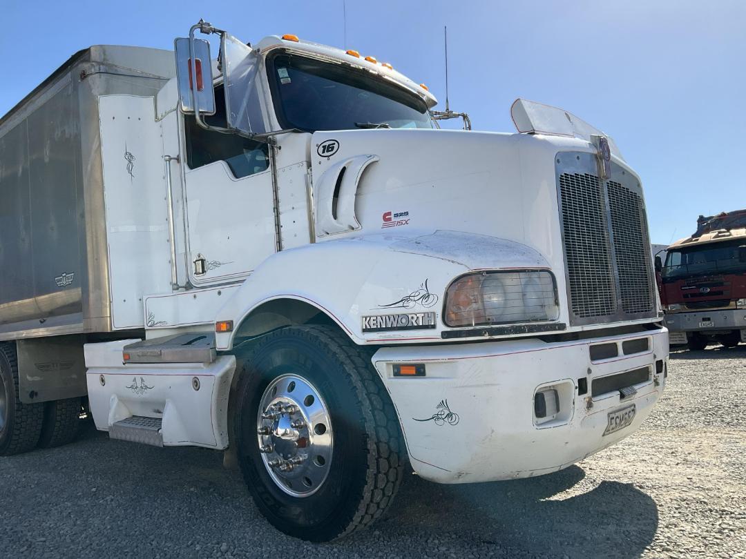 Photo '3' of Kenworth T404 Tipper