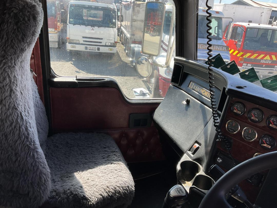 Photo '18' of Kenworth T404 Tipper