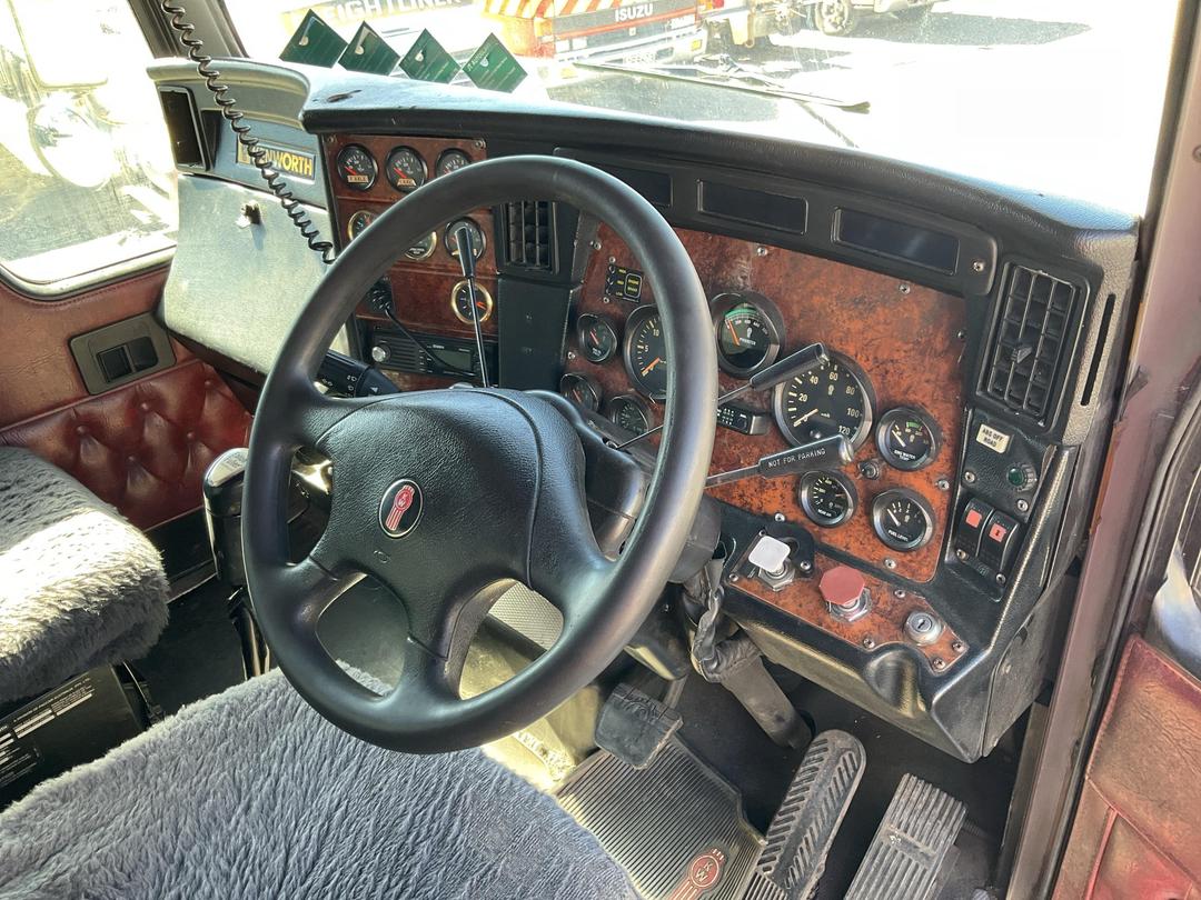 Photo '27' of Kenworth T404 Tipper