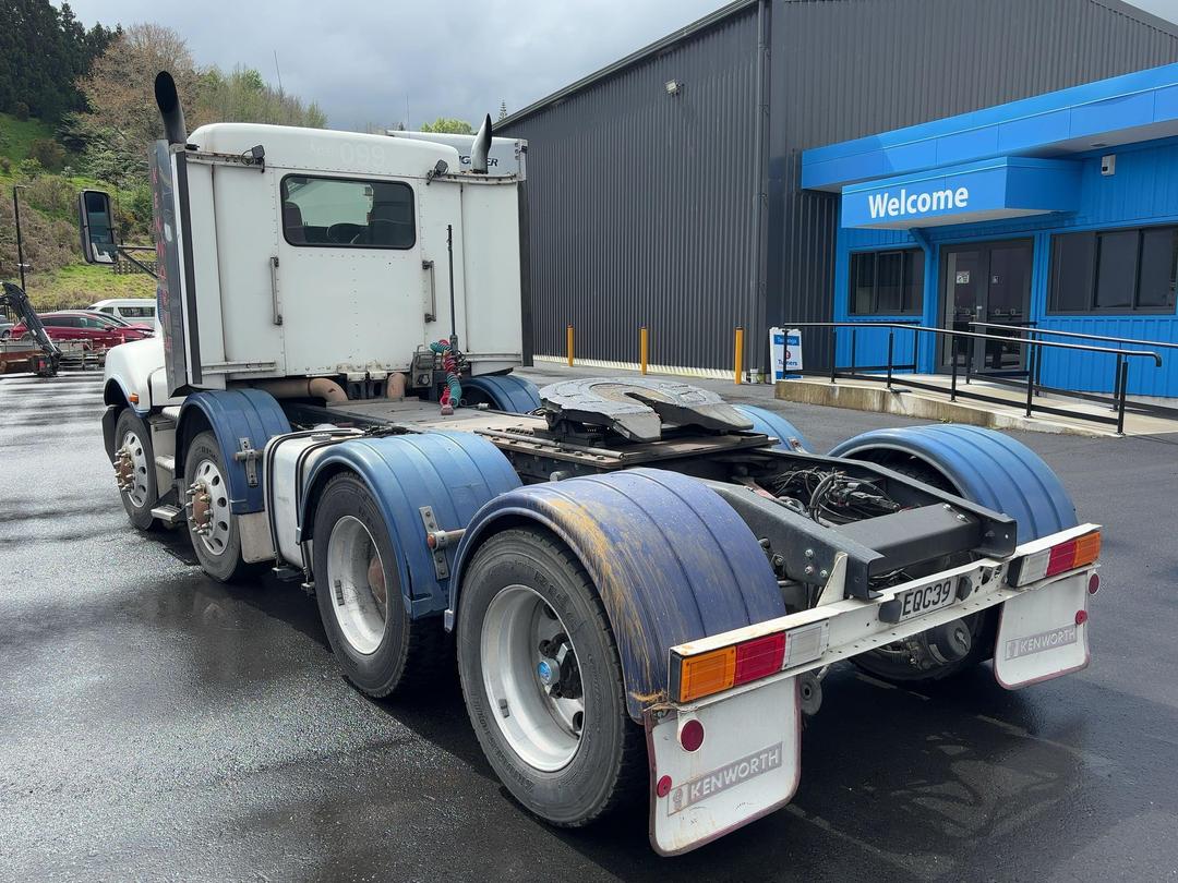 Photo '6' of Kenworth T404S 404S Tractor Unit
