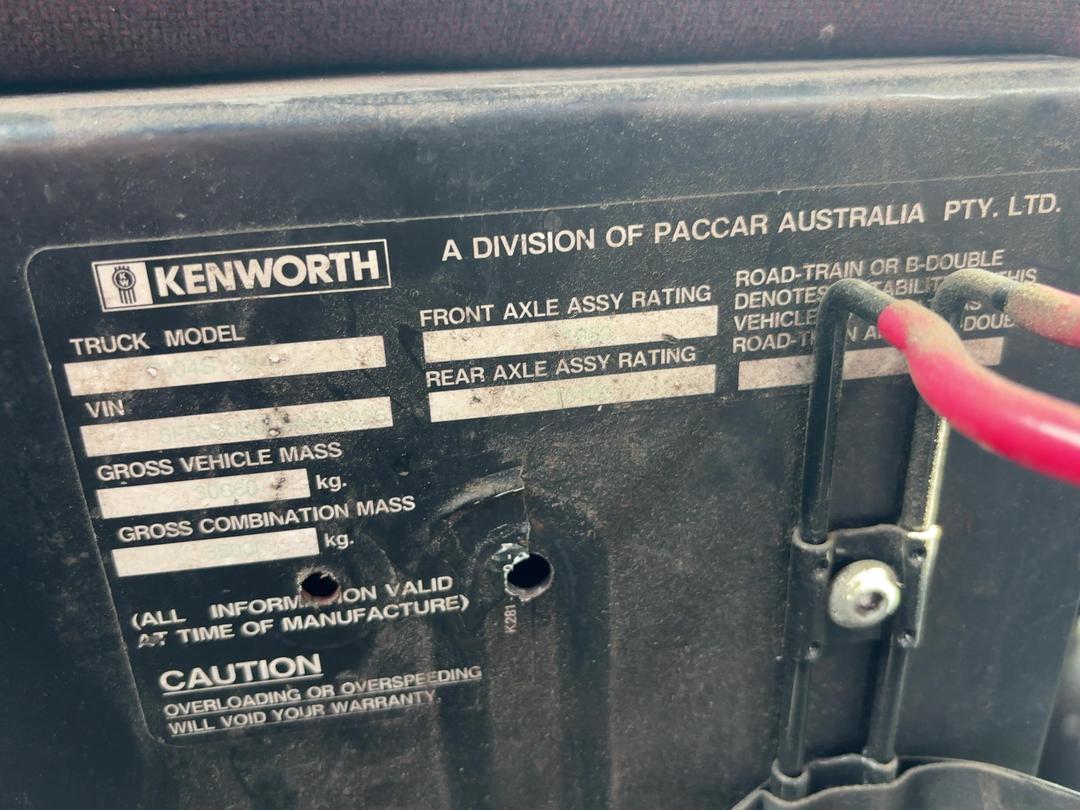 Photo '37' of Kenworth T404S 404S Tractor Unit