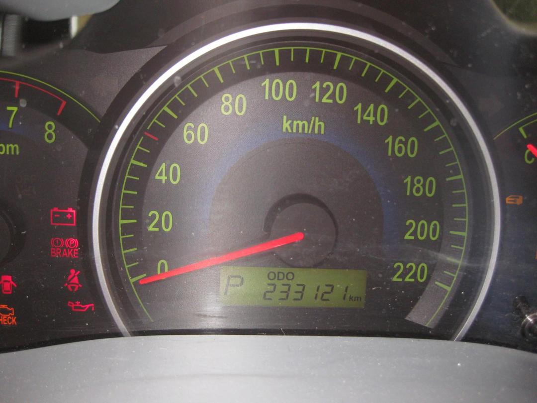 Photo '10' of KIA Carnival V6 Photo '10' of KIA Carnival V6