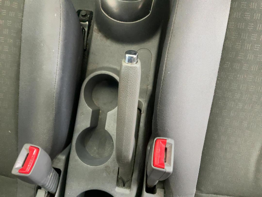 Photo '10' of KIA RIO