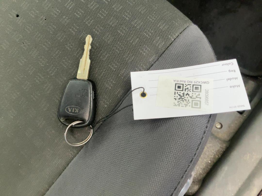 Photo '11' of KIA RIO