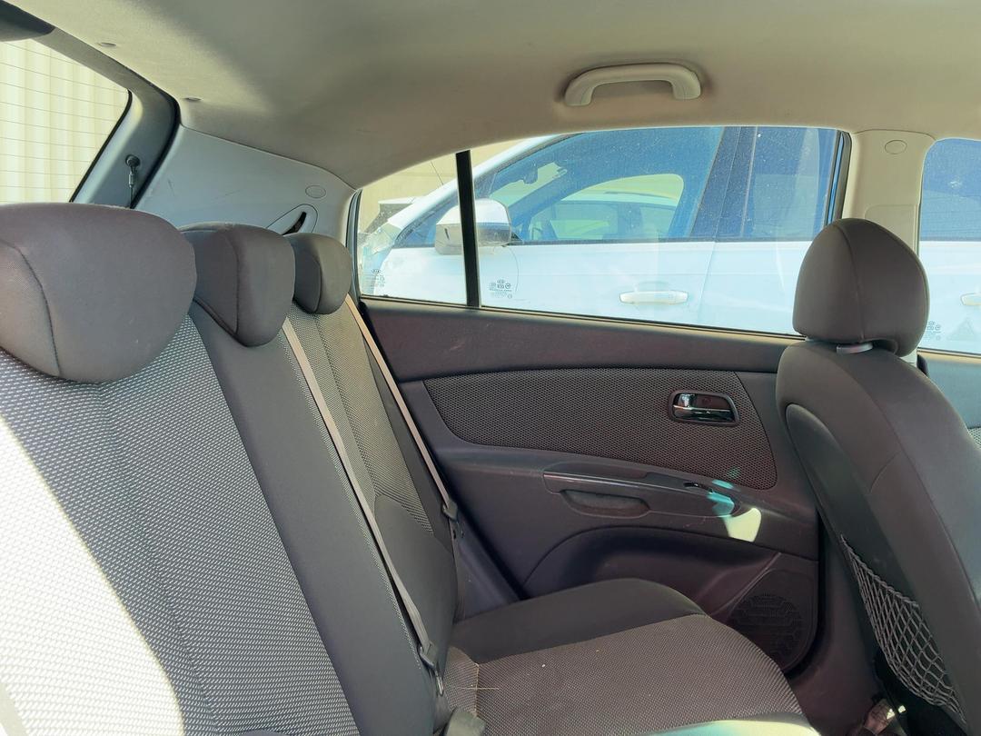 Photo '11' of KIA RIO Photo '11' of KIA RIO