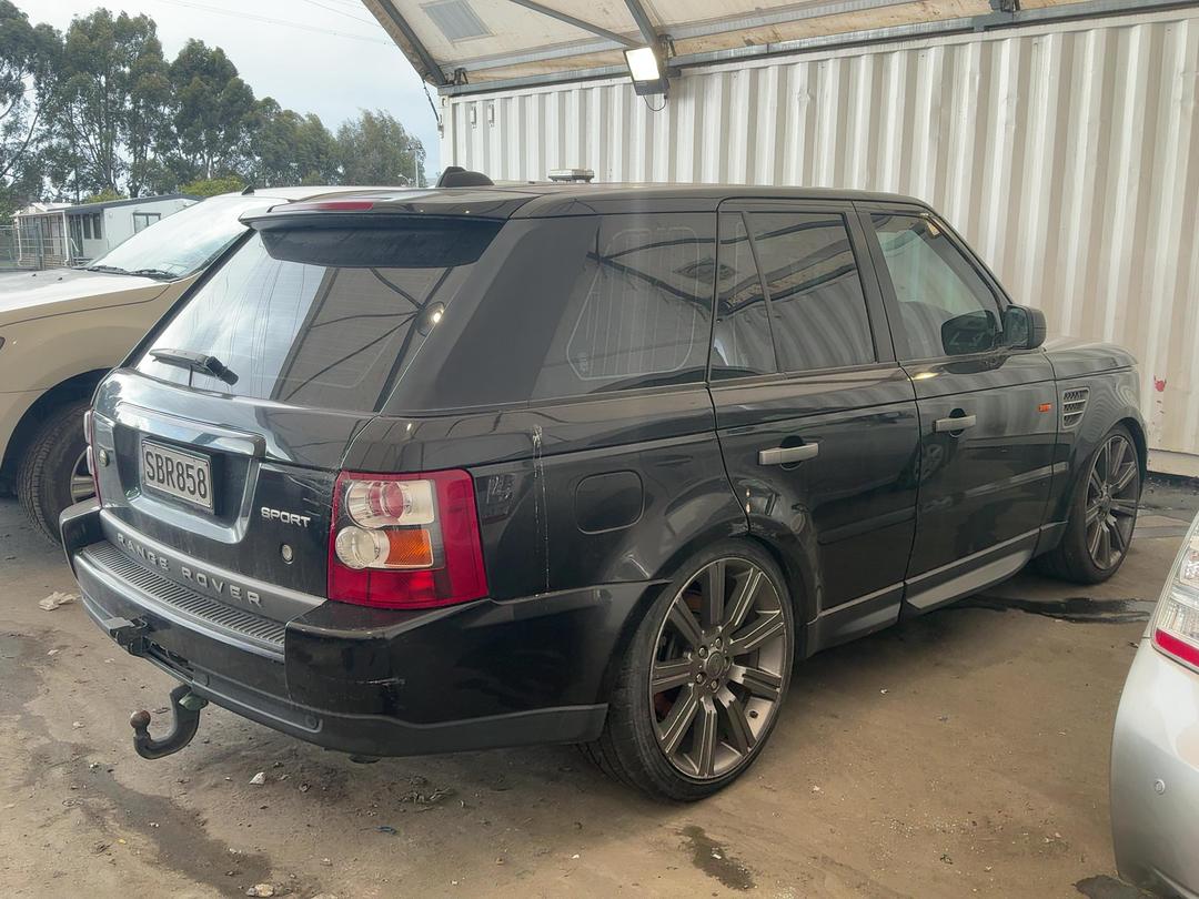 Photo '5' of Land Rover Range Rover SUV Photo '5' of Land Rover Range Rover SUV