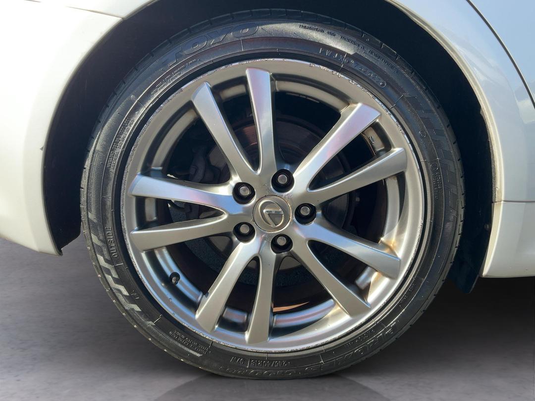 Photo '12' of Lexus IS250