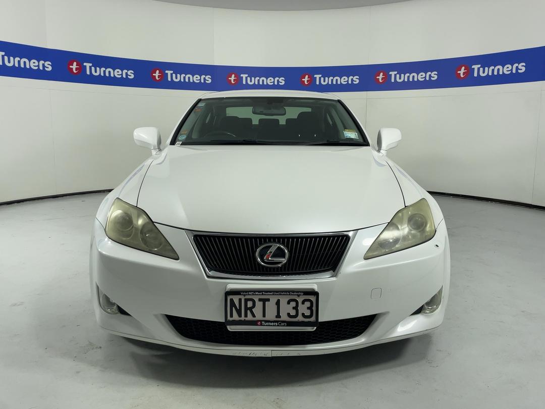 Photo '2' of Lexus IS350