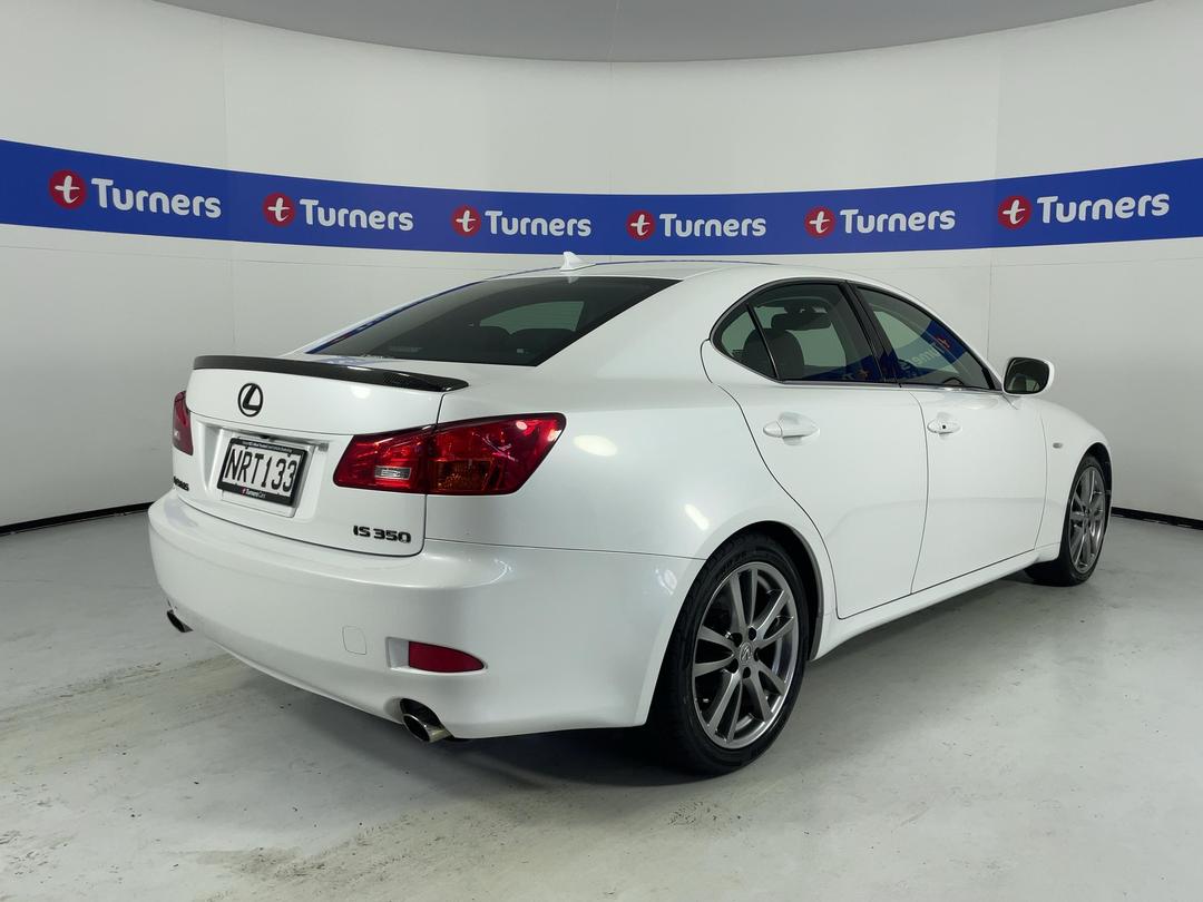 Photo '7' of Lexus IS350