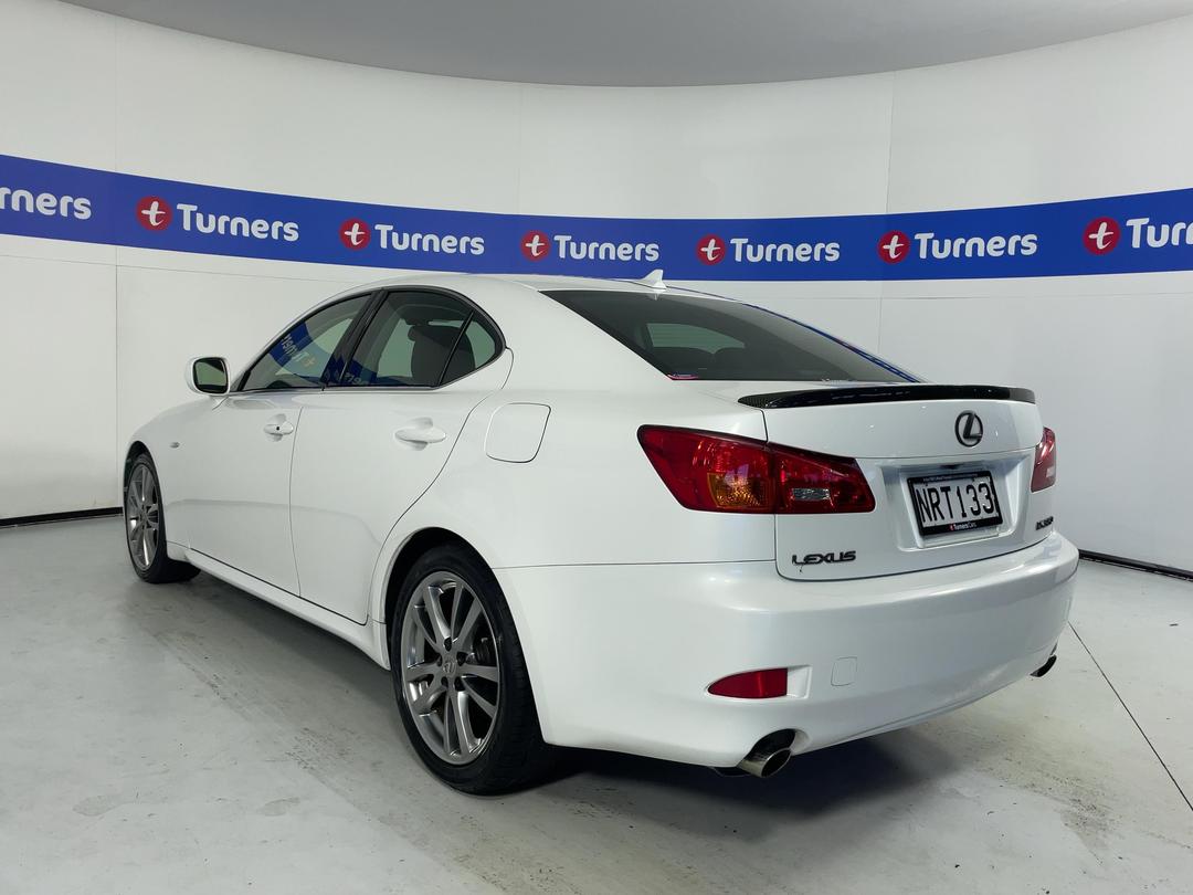 Photo '5' of Lexus IS350