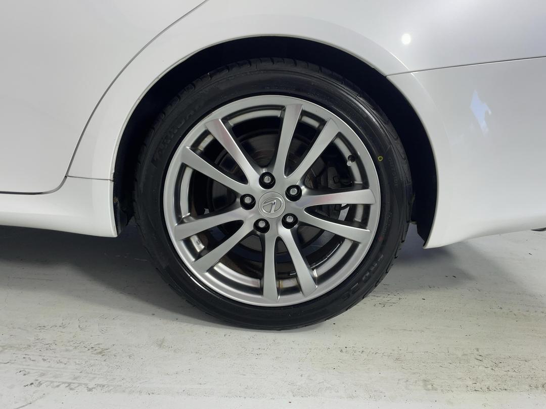 Photo '11' of Lexus IS350