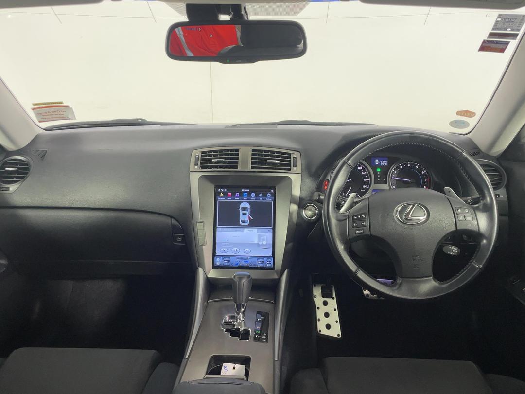 Photo '17' of Lexus IS350