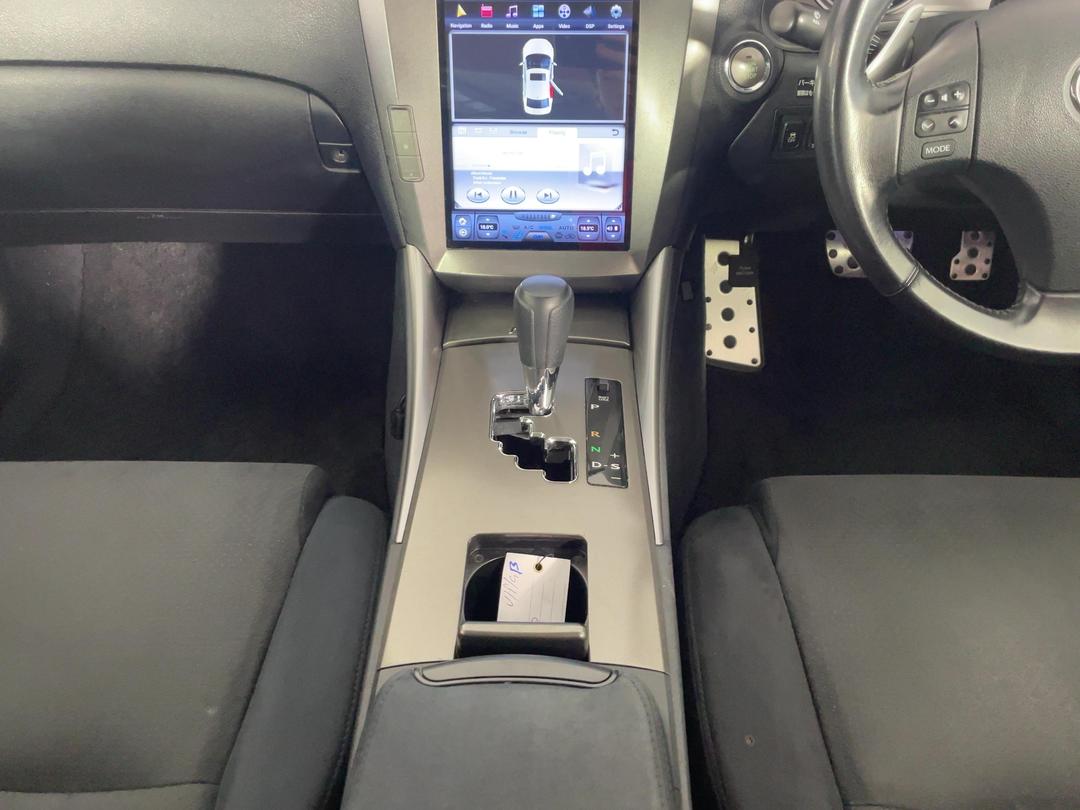 Photo '18' of Lexus IS350