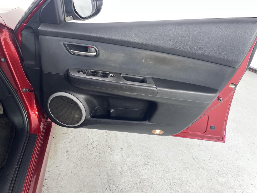 Photo '15' of Mazda Atenza