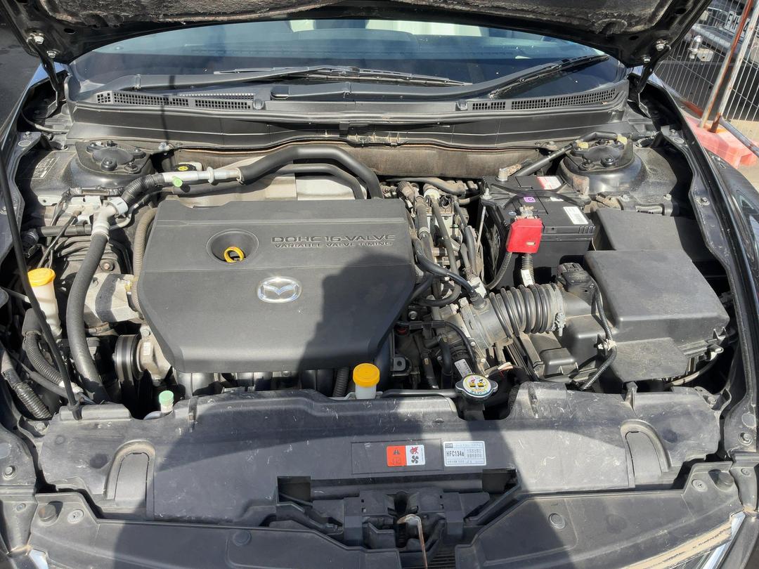 Photo '8' of Mazda Atenza