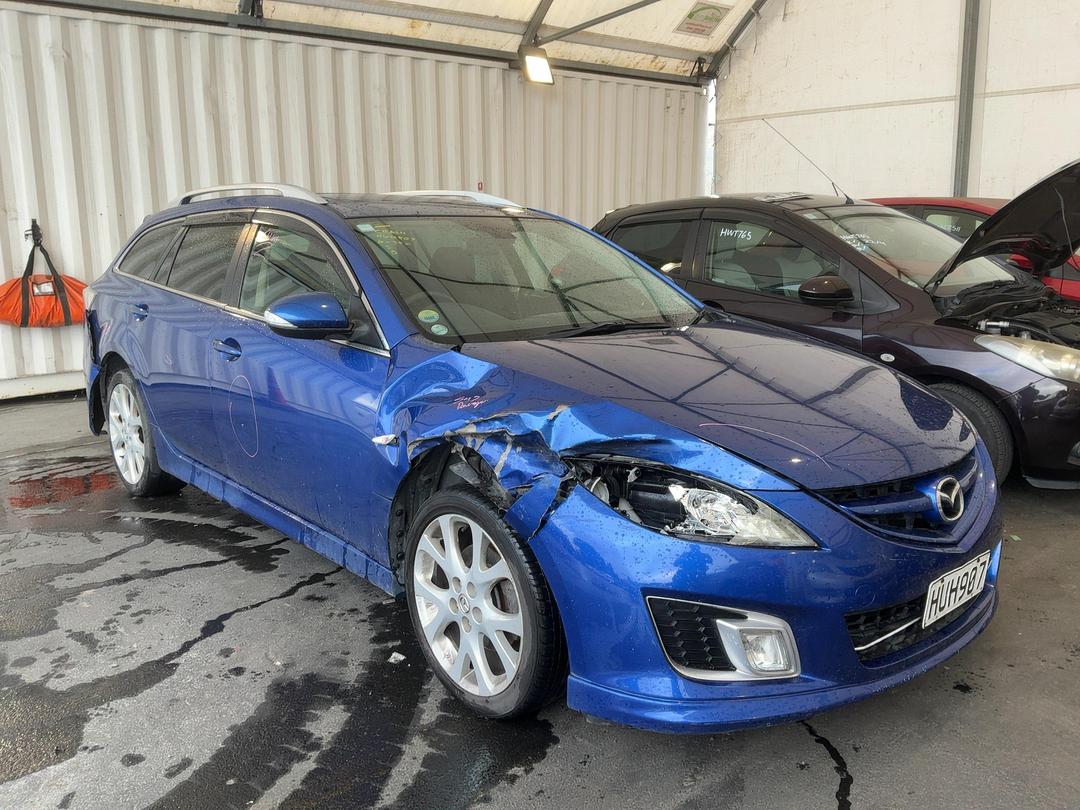 Photo '2' of Mazda Atenza