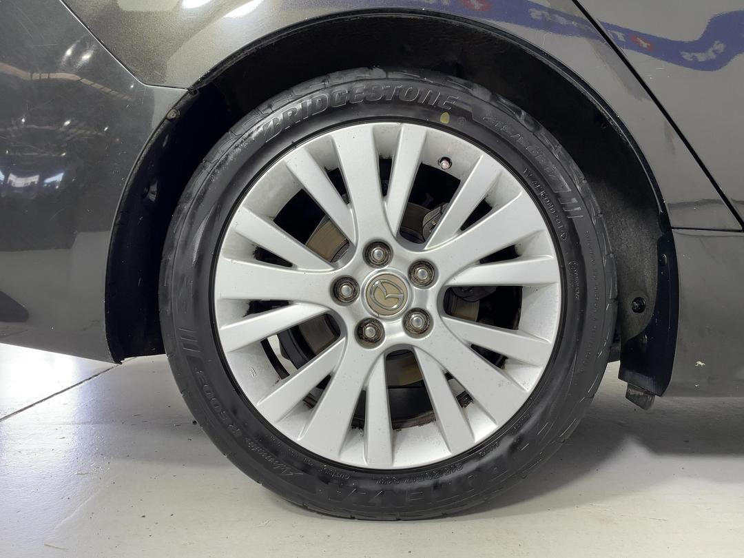 Photo '12' of Mazda Atenza