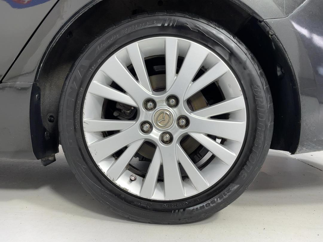 Photo '11' of Mazda Atenza