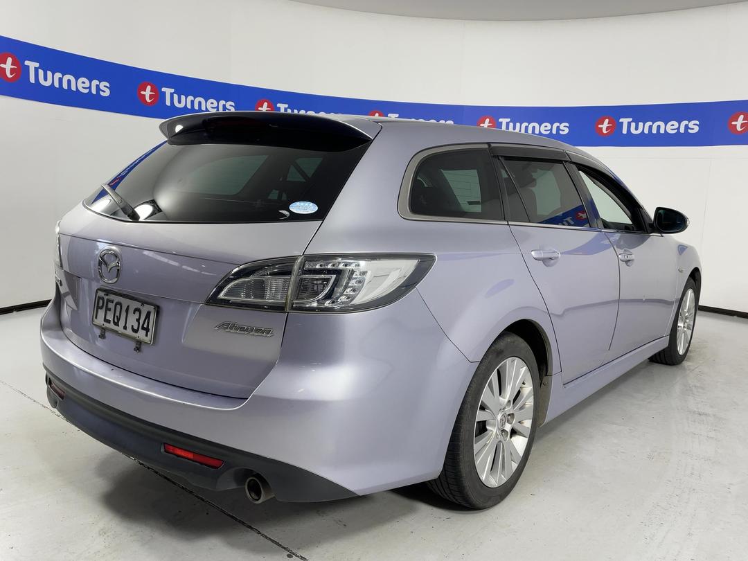 Photo '7' of Mazda Atenza