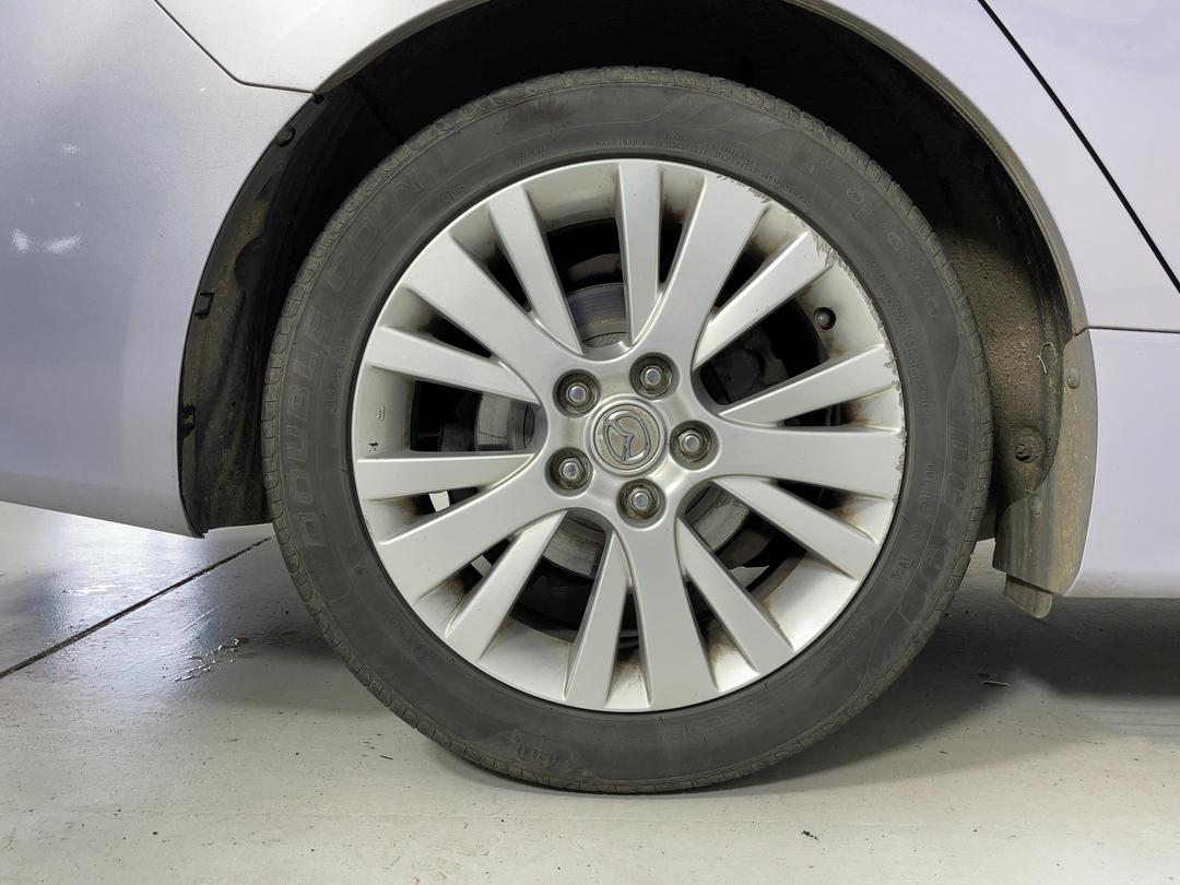 Photo '12' of Mazda Atenza