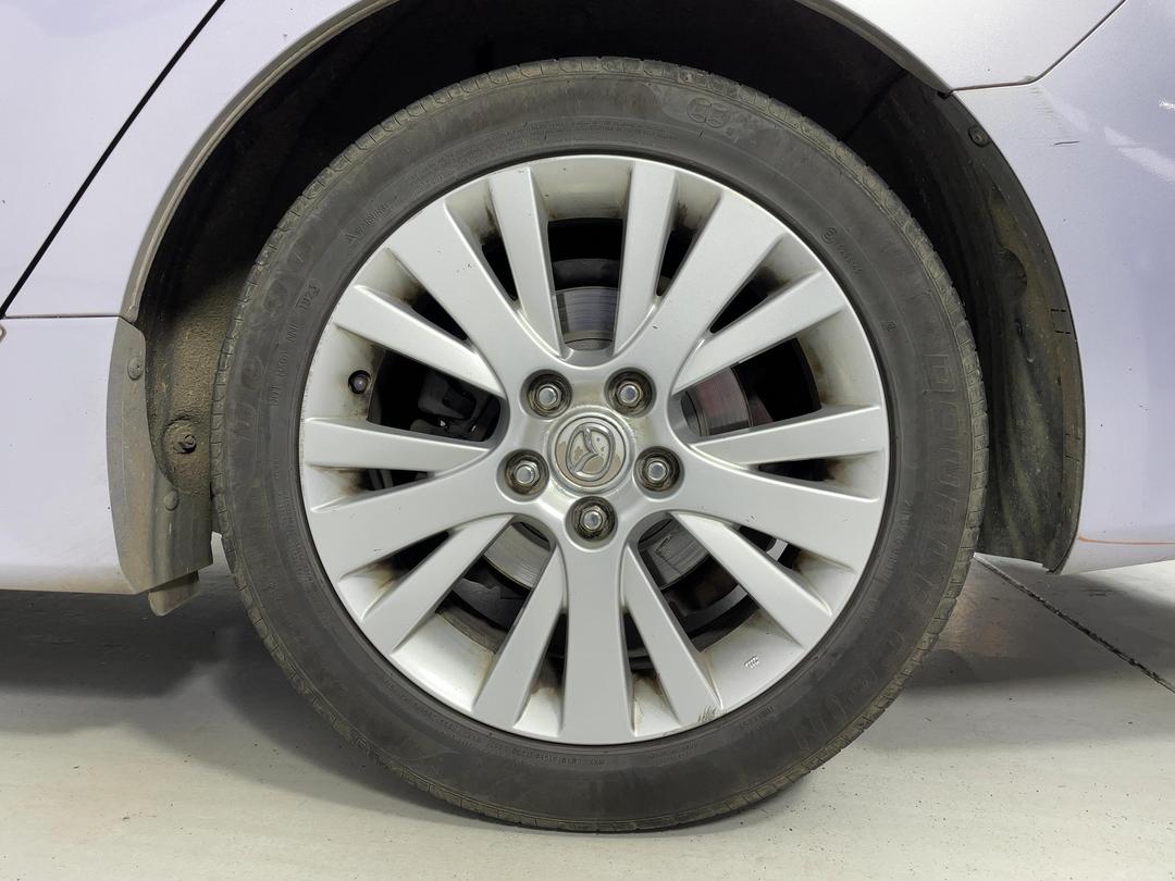 Photo '11' of Mazda Atenza