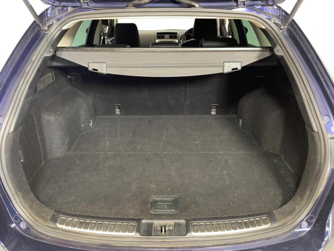 Photo '14' of Mazda Atenza