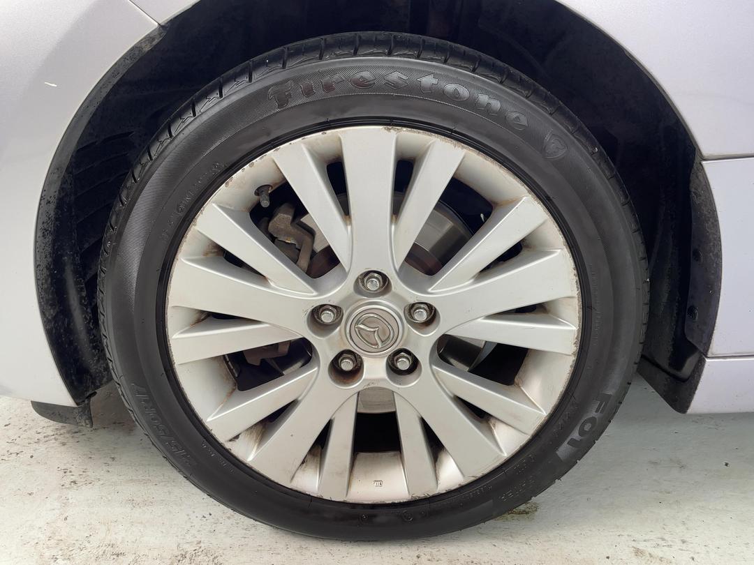 Photo '10' of Mazda Atenza