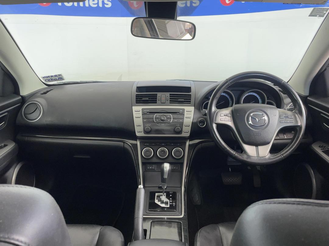 Photo '17' of Mazda Atenza