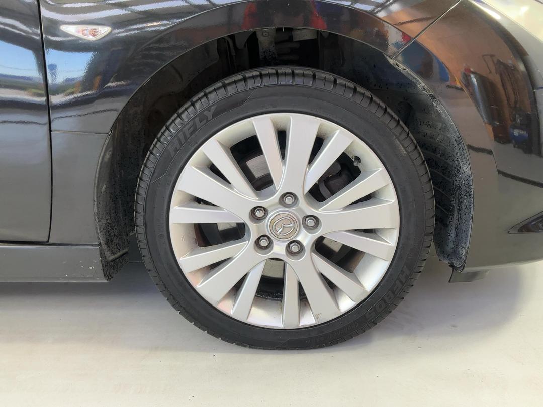 Photo '9' of Mazda Atenza