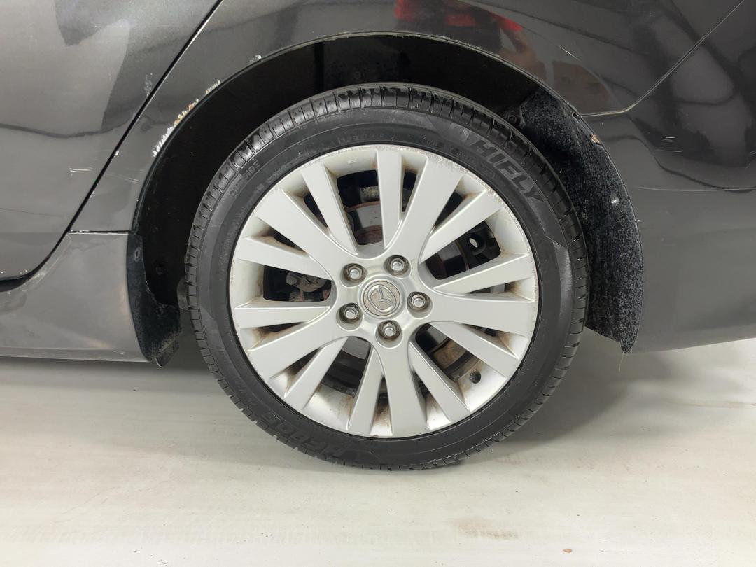 Photo '11' of Mazda Atenza