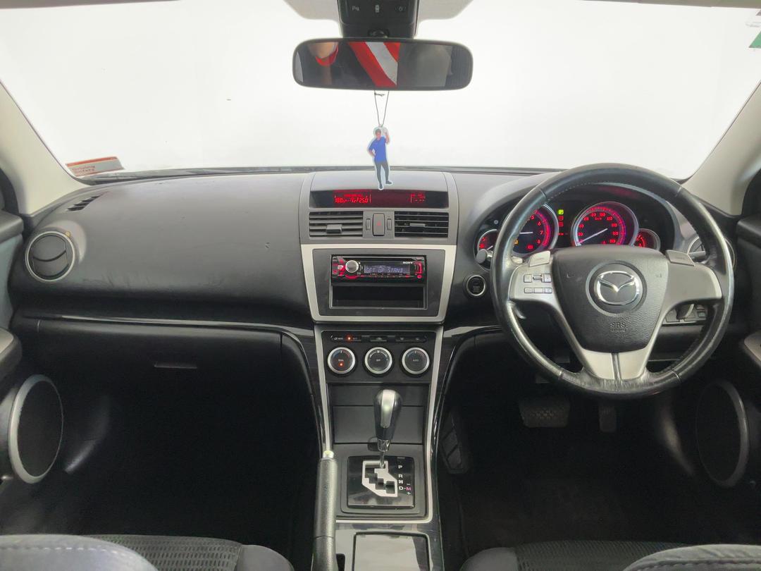 Photo '17' of Mazda Atenza