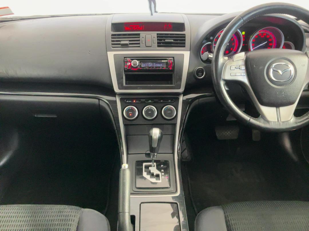 Photo '18' of Mazda Atenza