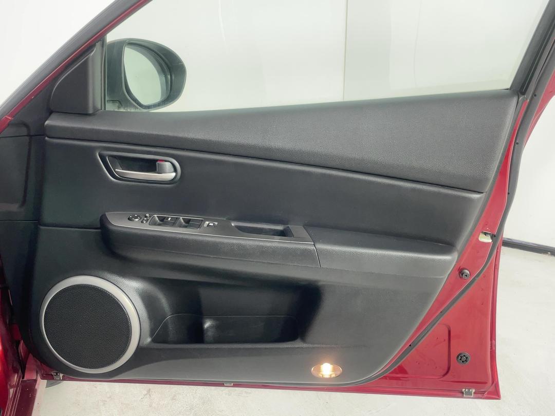 Photo '15' of Mazda Atenza