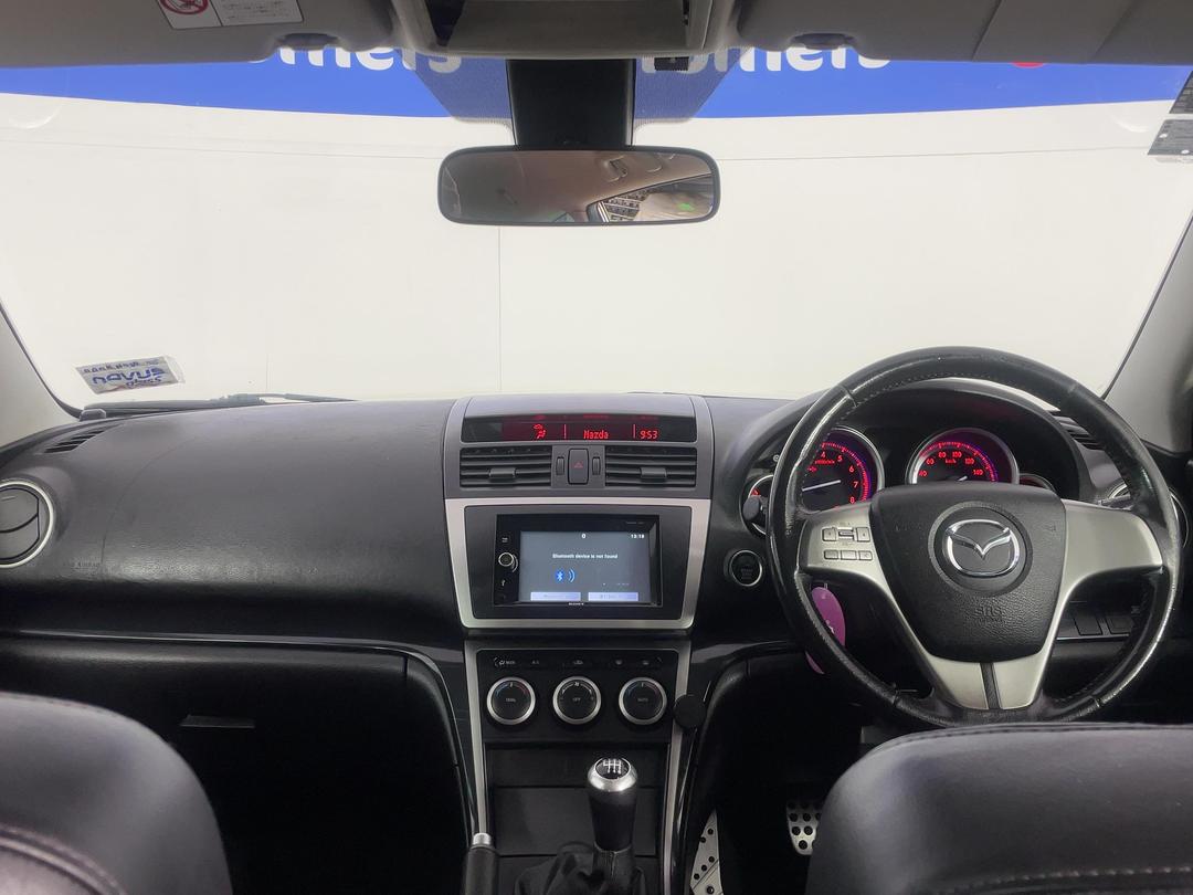Photo '17' of Mazda Atenza