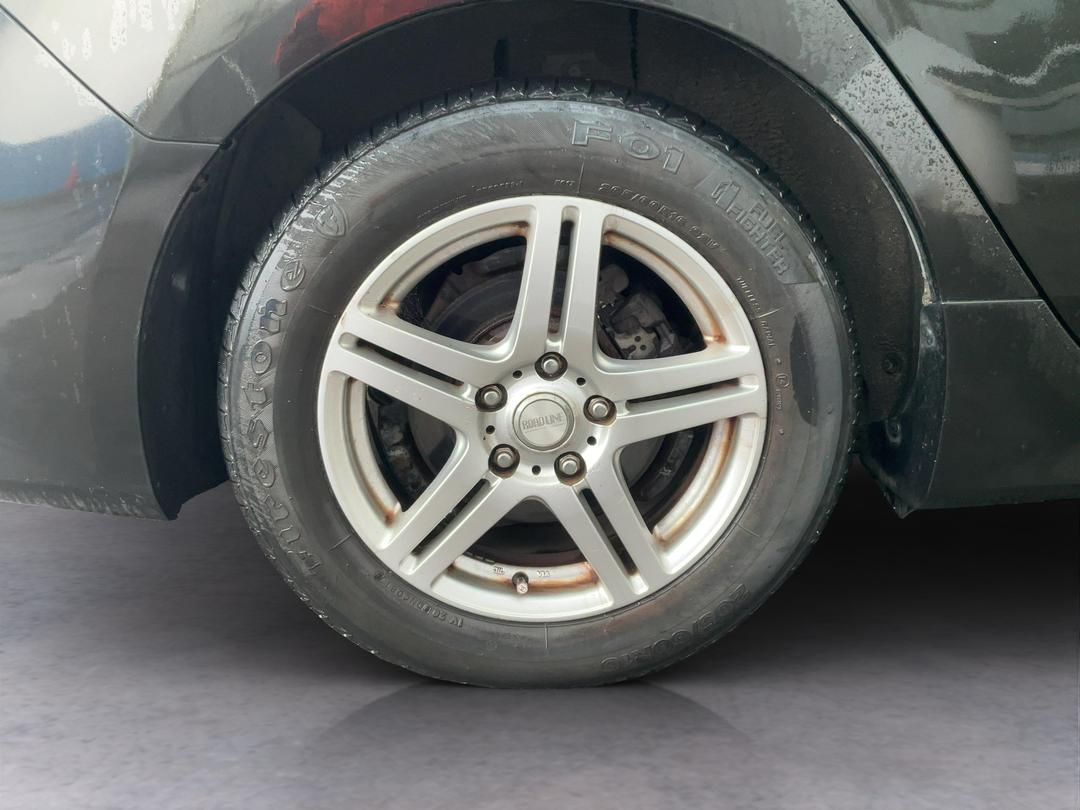 Photo '10' of Mazda Atenza
