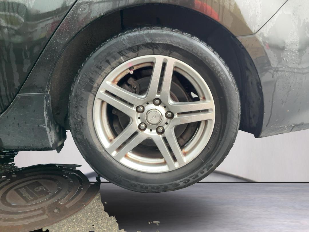 Photo '9' of Mazda Atenza