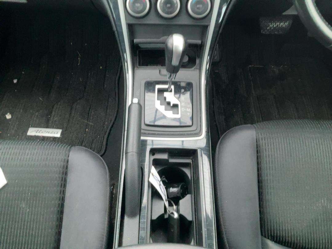 Photo '16' of Mazda Atenza