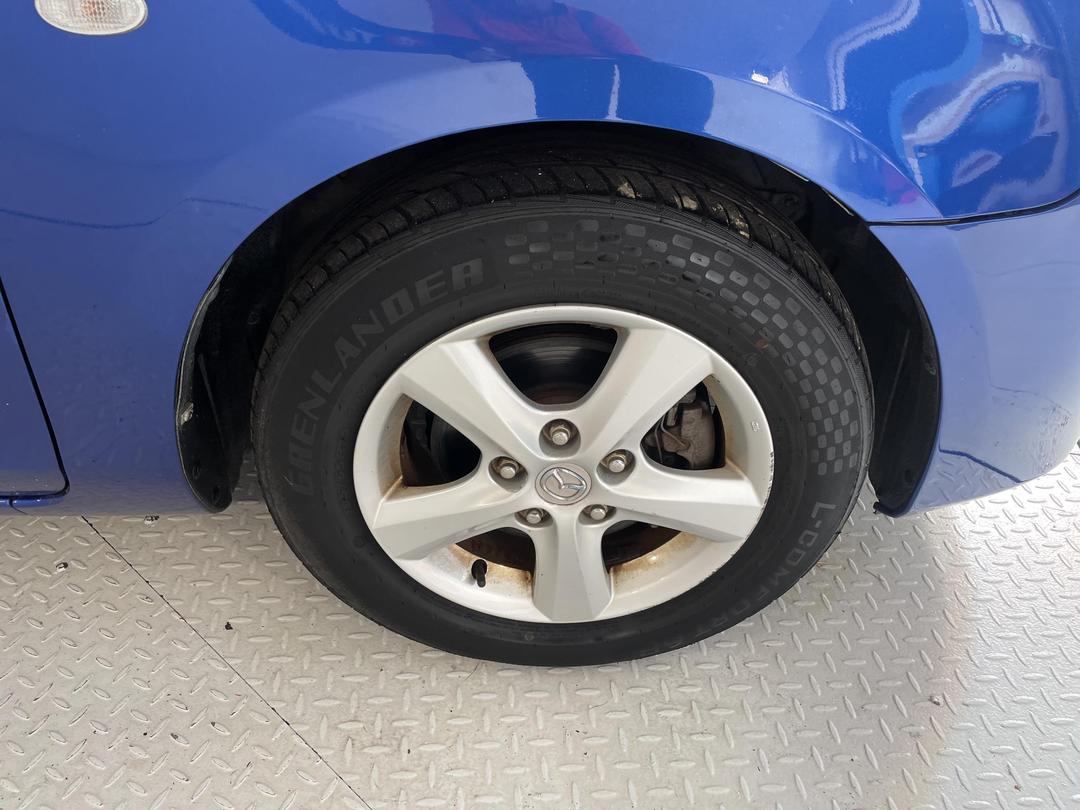 Photo '9' of Mazda Axela