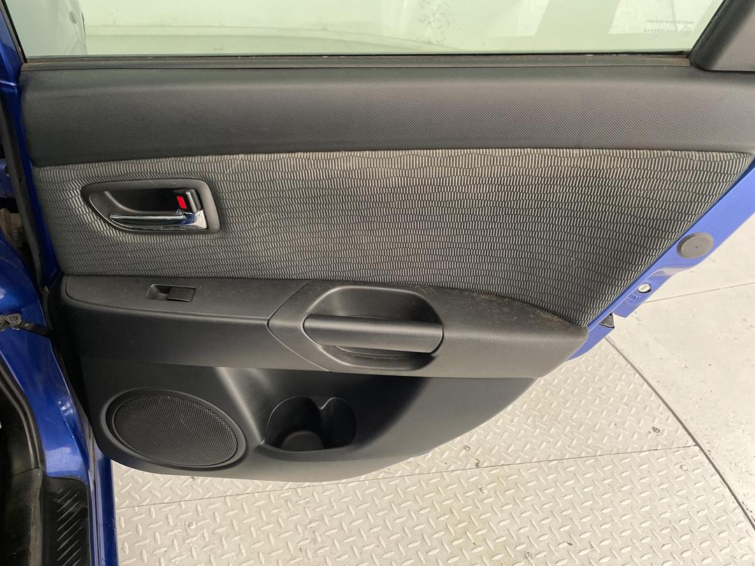 Photo '19' of Mazda Axela