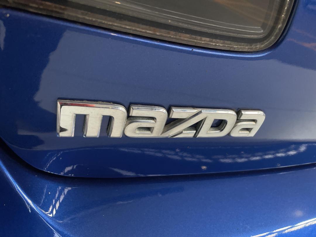 Photo '34' of Mazda Axela