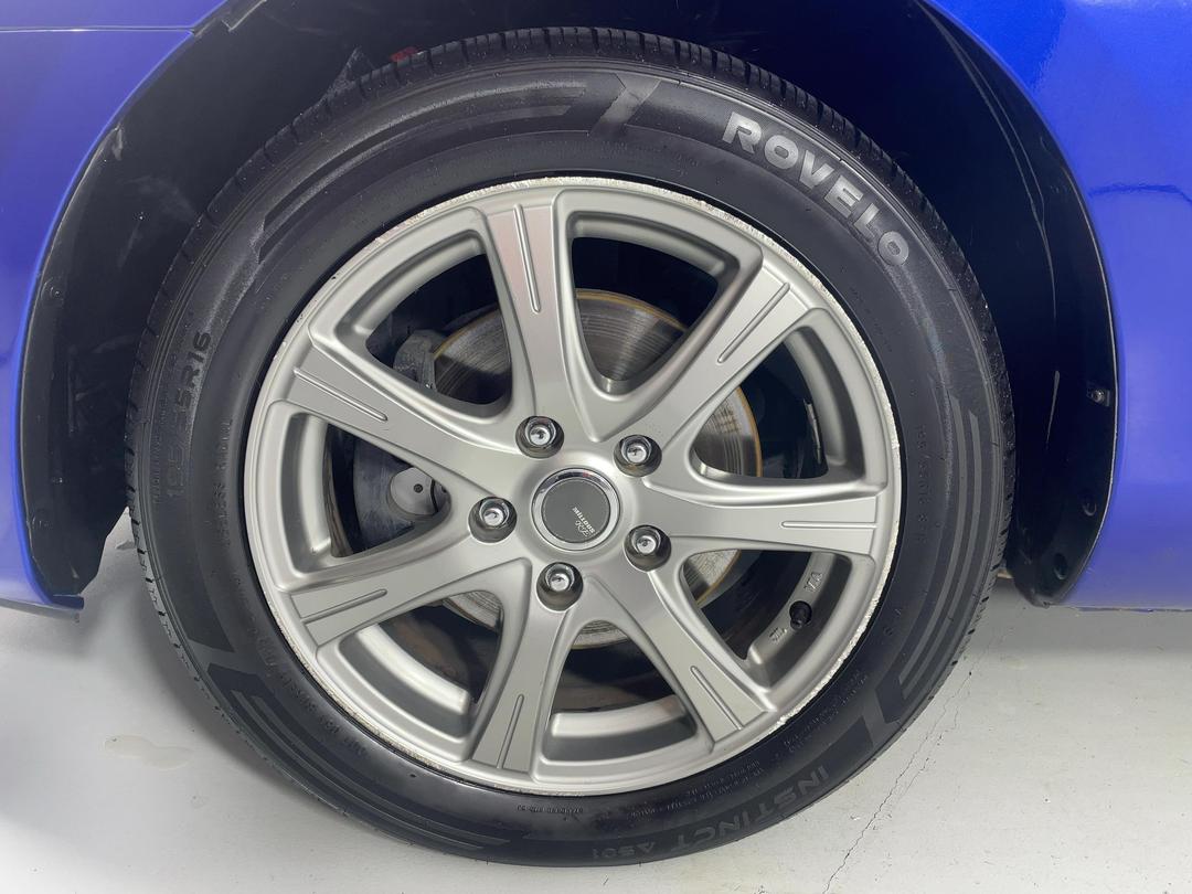 Photo '10' of Mazda Axela
