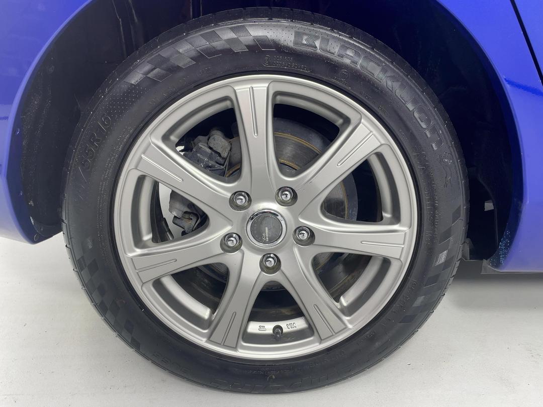 Photo '12' of Mazda Axela