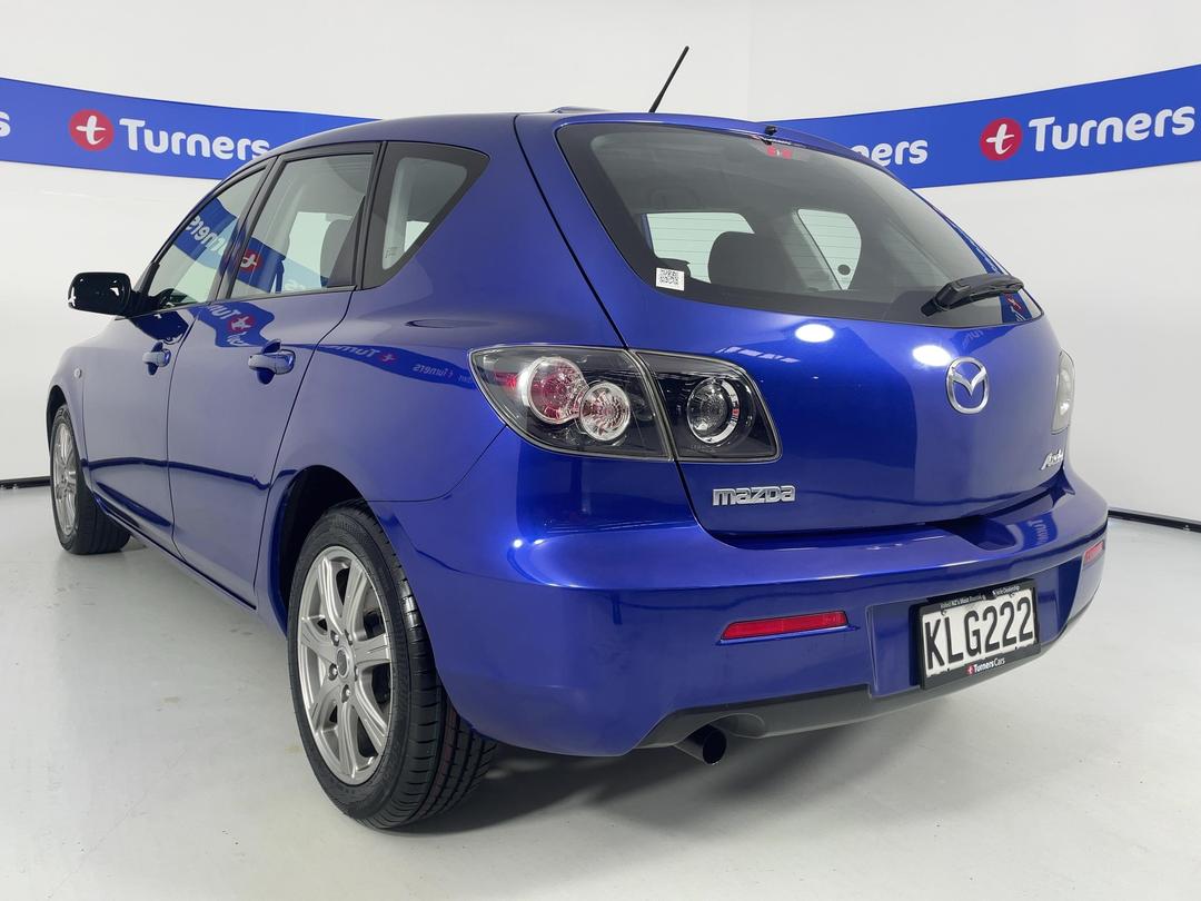 Photo '5' of Mazda Axela