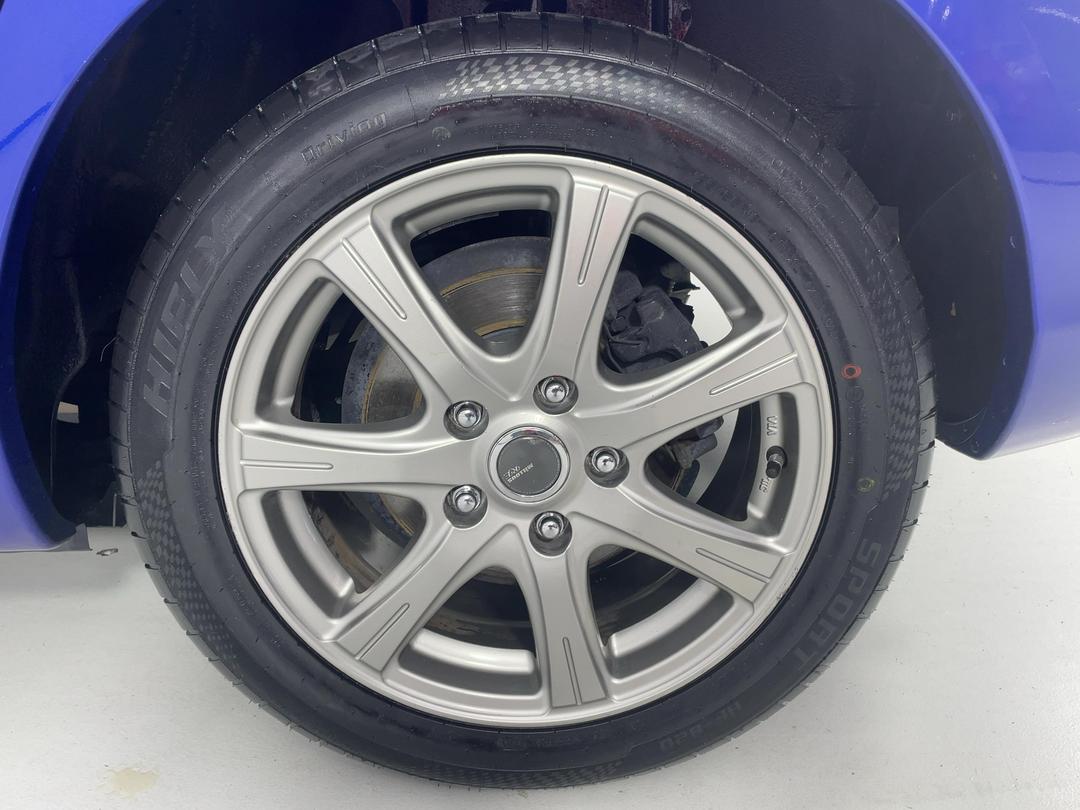Photo '11' of Mazda Axela
