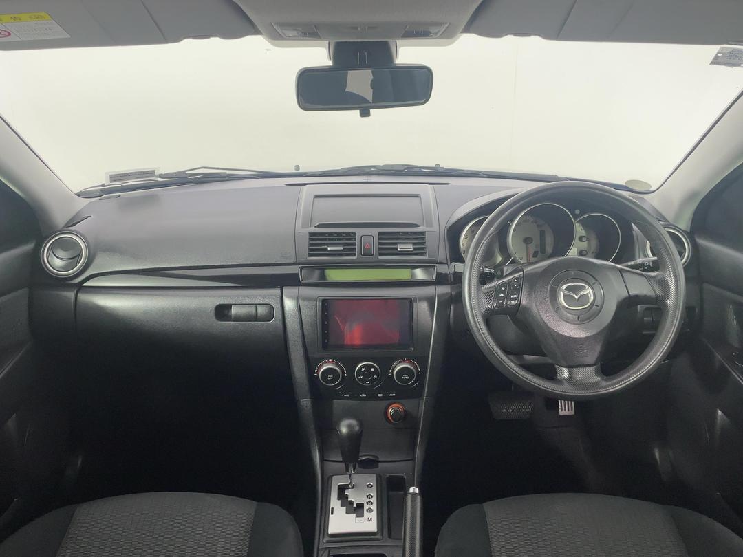Photo '17' of Mazda Axela