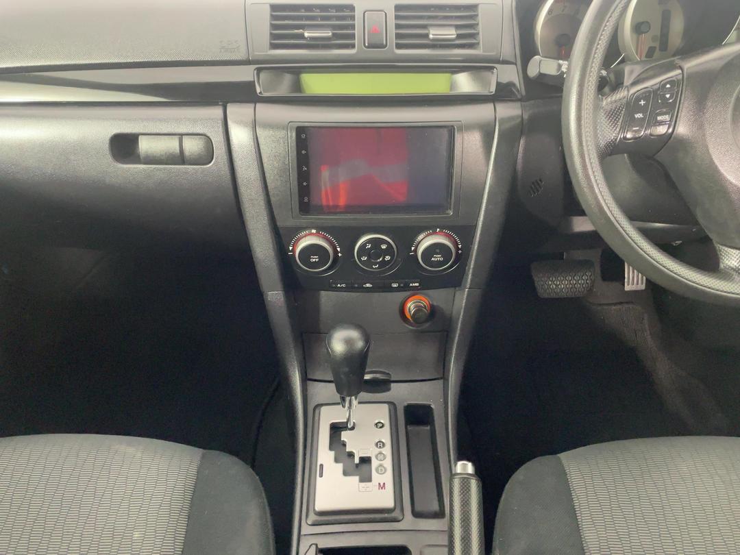 Photo '18' of Mazda Axela